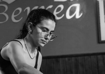 CLAUDIA VALLS